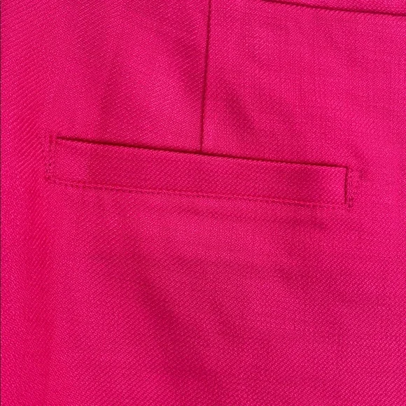🆕Trina Turk “Hermosa” Twill Shorts, Size 6